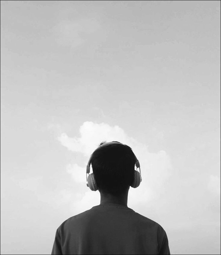alone-dp-girl