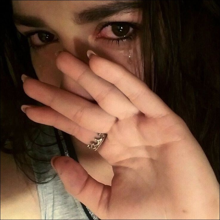 alone-sad-girl-dp
