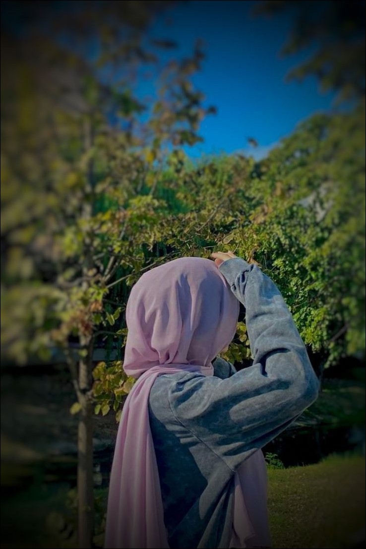 black-hijab-girl-dp black-hijab-girl-dp