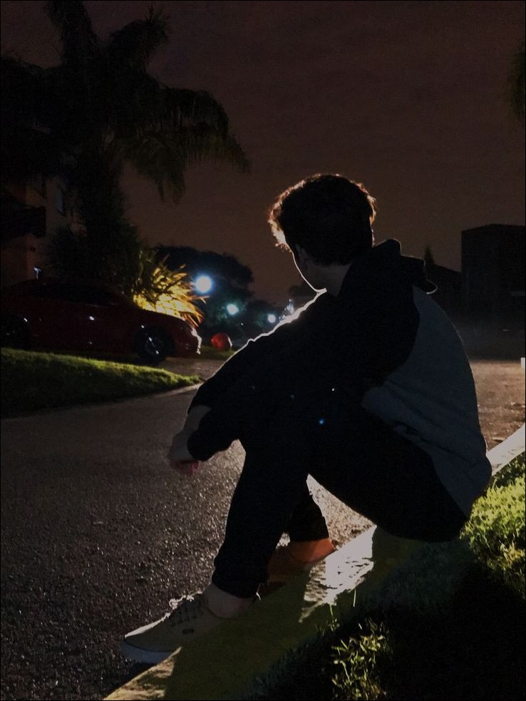 heartbroken-crying-sad-boy-dp