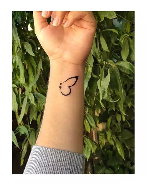 neck-tattoo-for-girls
