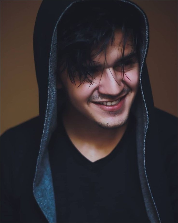 sad-boy-dp