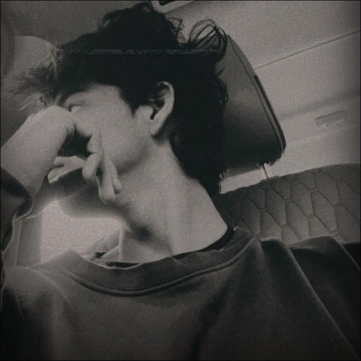 sad-boy-dp
