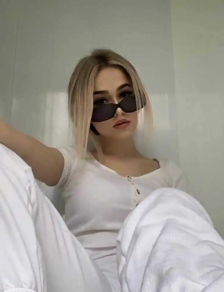 beautiful girls dp