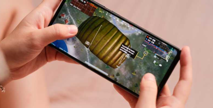 Social connections and friendship Online Games