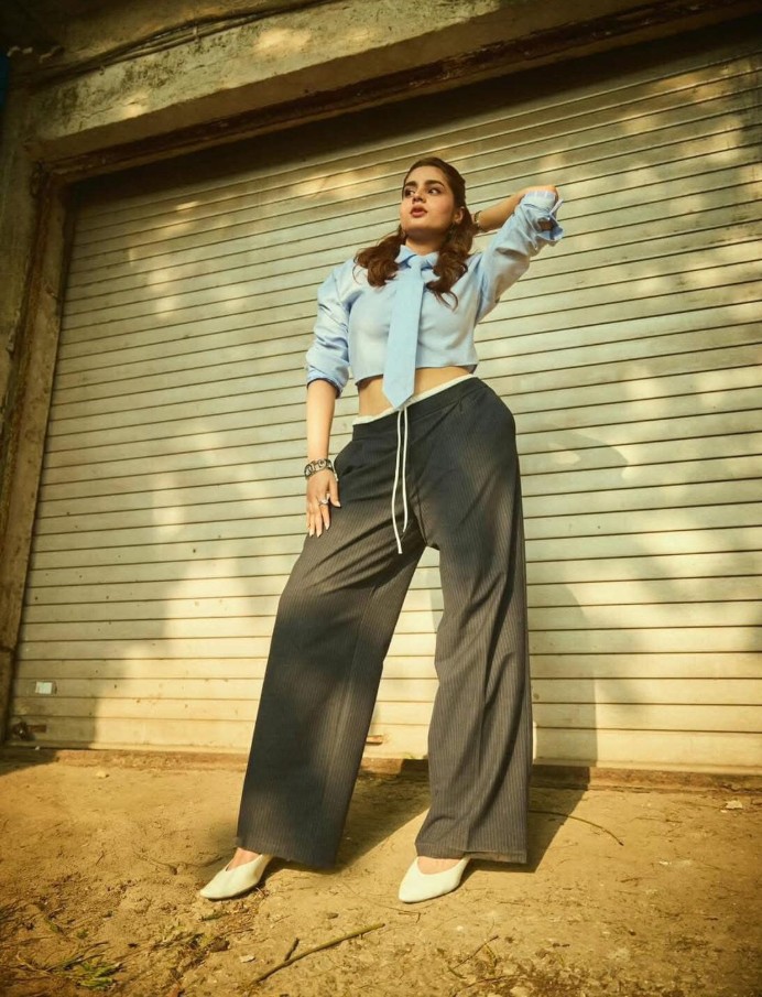 Ayesha Khan Hot Pics
