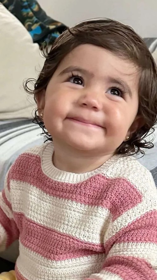 Whatsapp DP Cute baby girl
