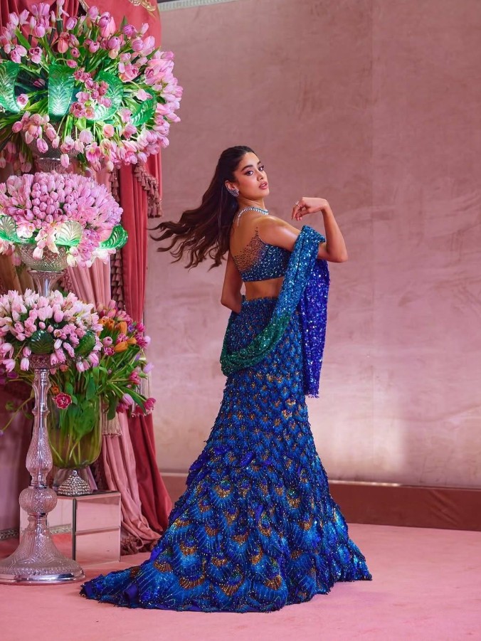 Janhvi Kapoor Hot Pics