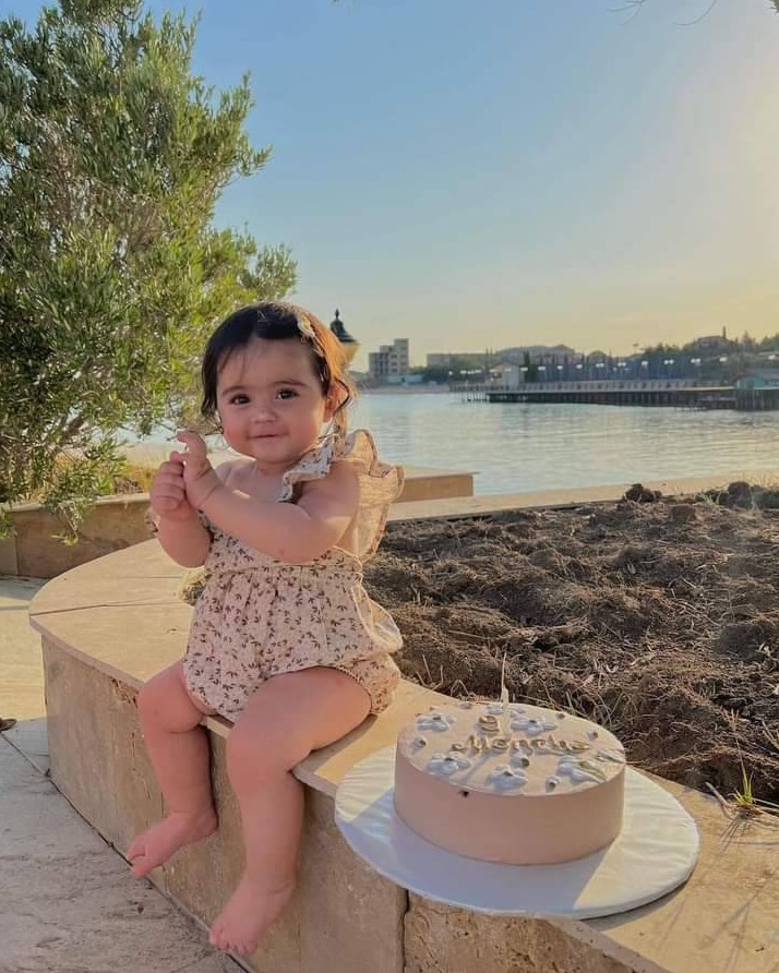 Whatsapp DP Cute baby girl