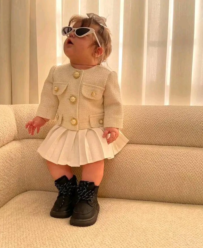 Whatsapp DP Cute baby girl