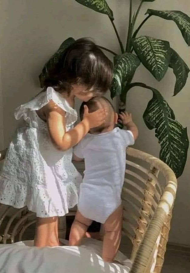Whatsapp DP Cute baby girl