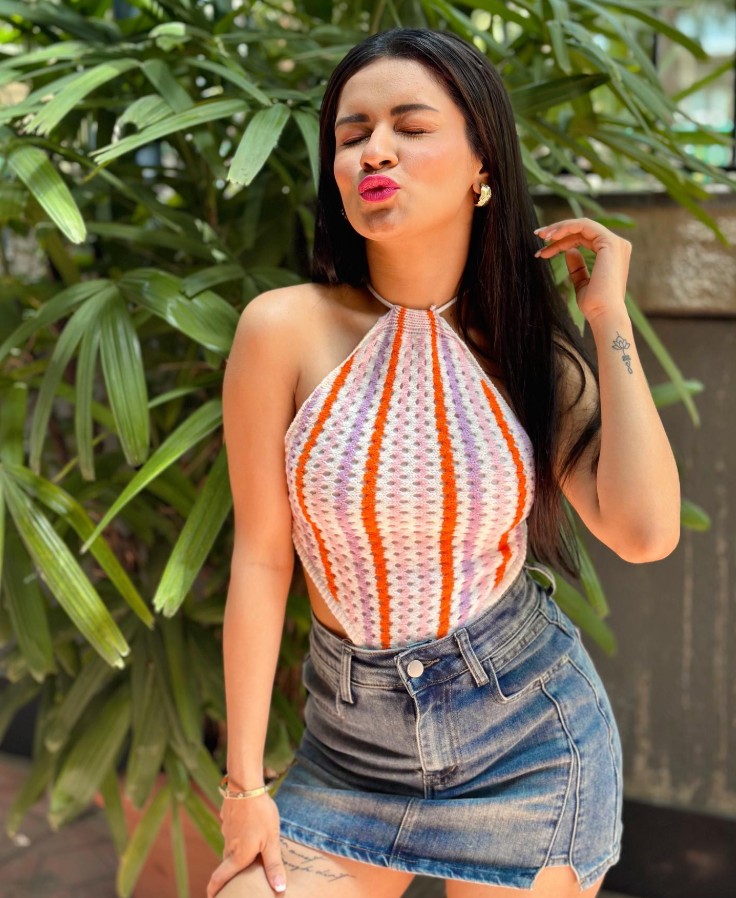 Avneet Kaur Hot Pics