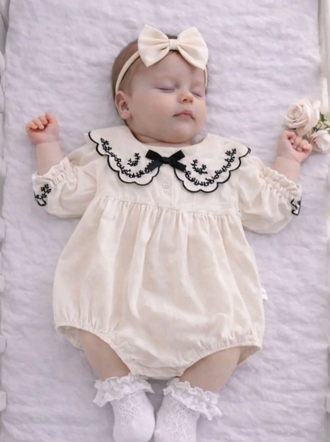 Whatsapp DP Cute baby girl