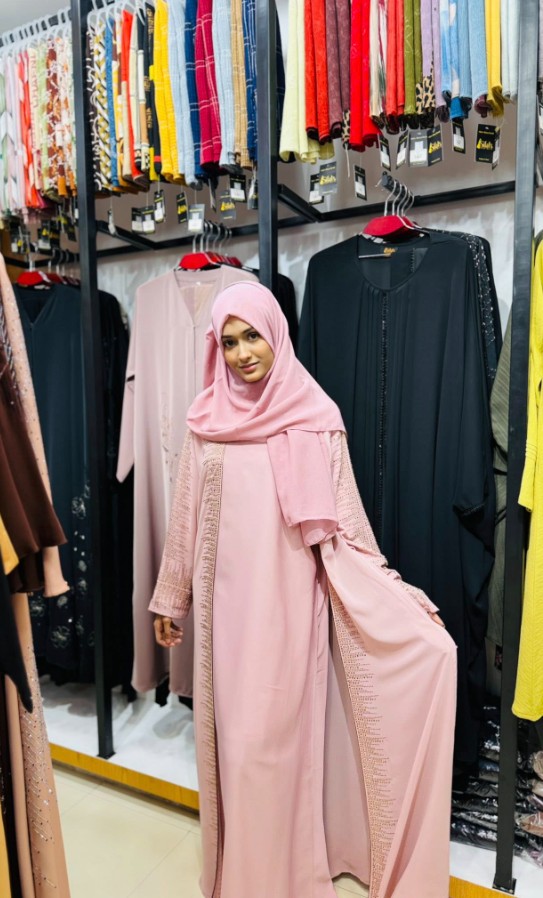 Abaya Girl DP