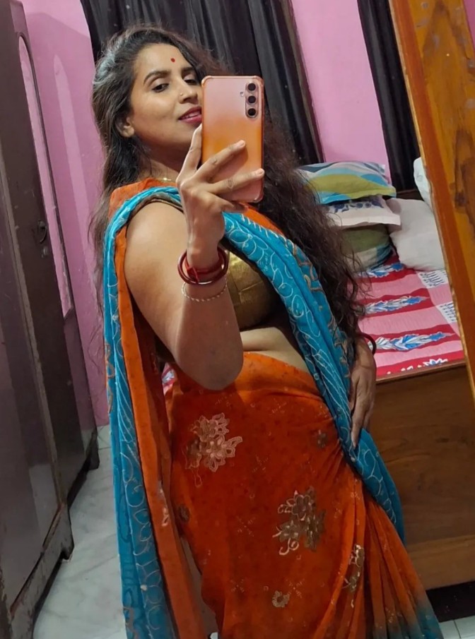 Sexy Mallu Aunty Dp