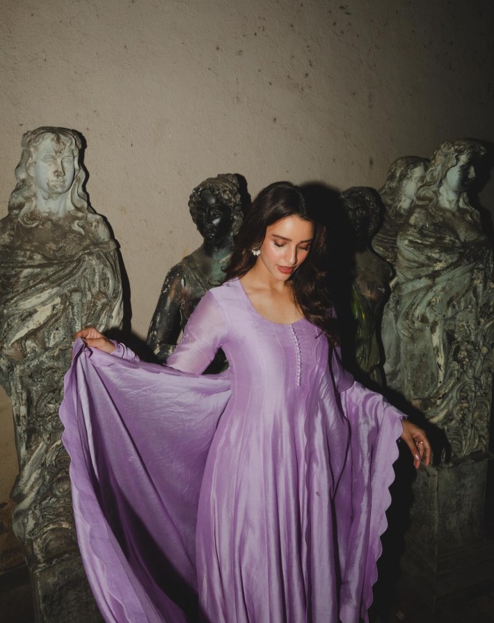 Tripti Dimri Hot Pics