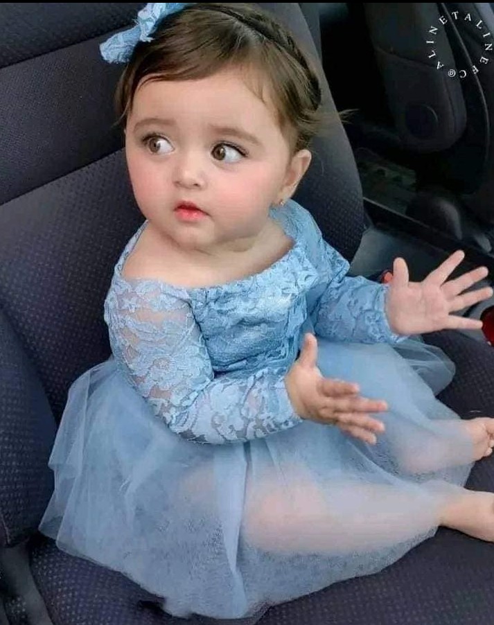 Whatsapp DP Cute baby girl