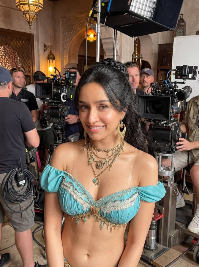 Shraddha Kapoor Hot Pics