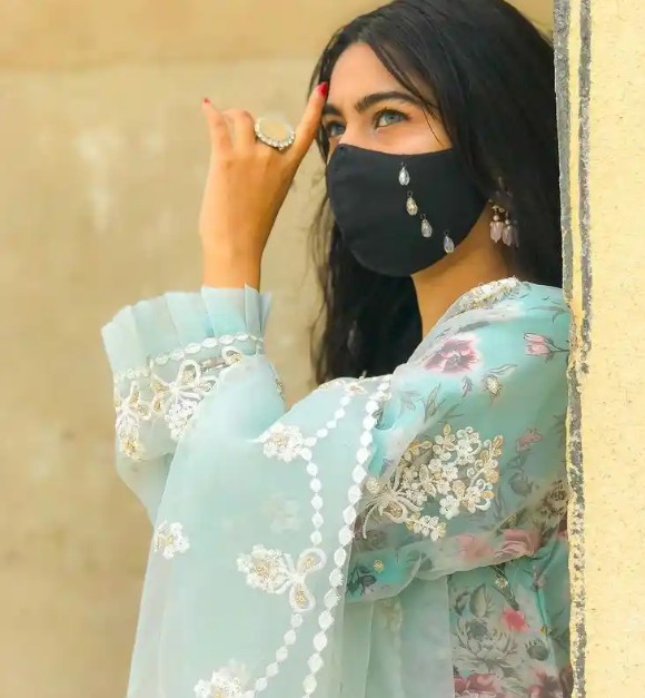 Mask Girl DP, Photos, Pictures & Wallpapers (2026) Mask Girl DP, Photos, Pictures & Wallpapers (2026)