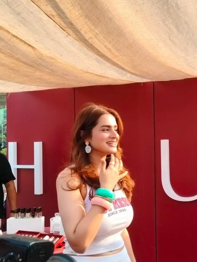 Ayesha Khan Hot Pics