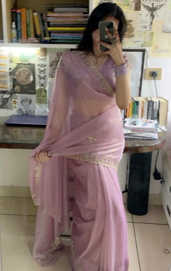 Saree Girl Dp
