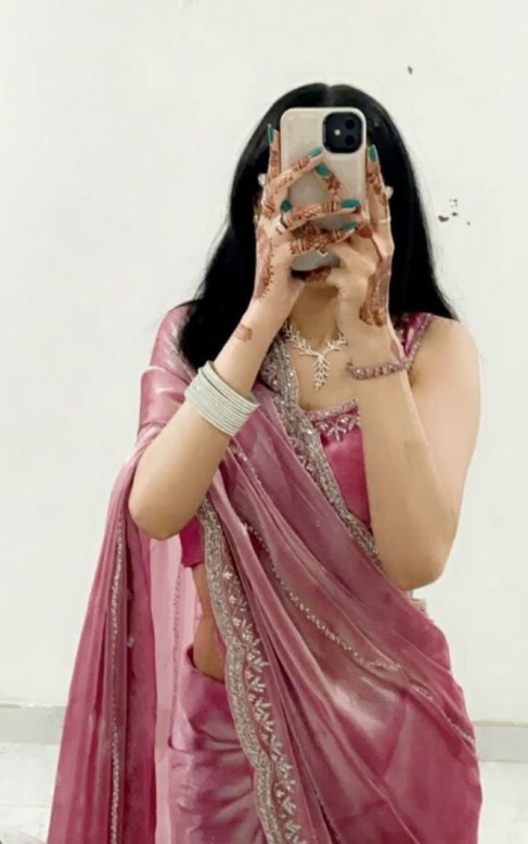 Saree Girl Dp
