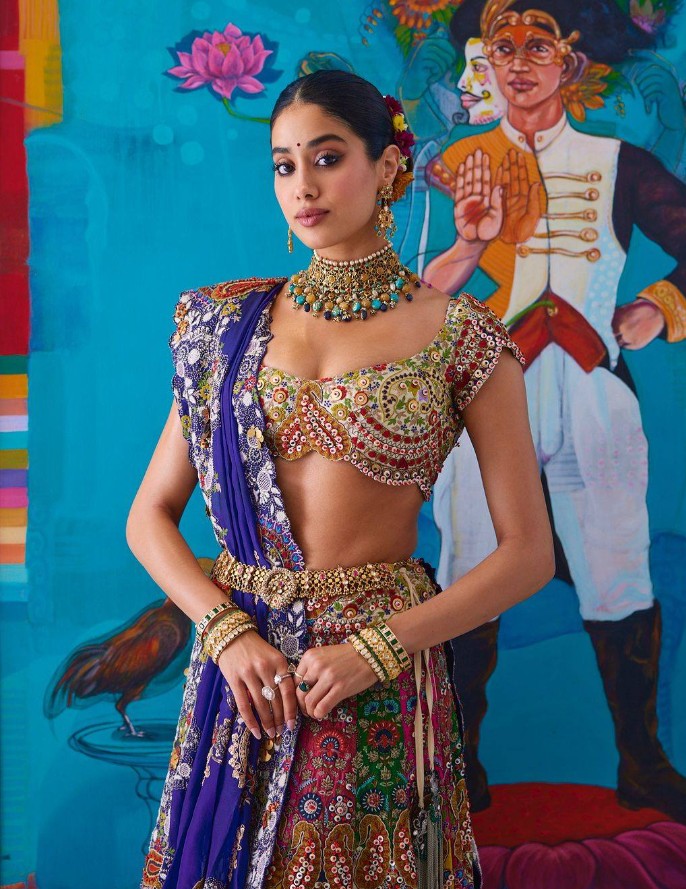 Janhvi Kapoor Hot Pics
