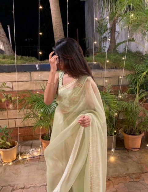 Saree Girl Dp