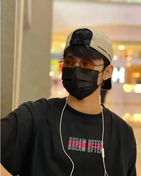 Boys Mask Dp, Images, Pics, Photos, Pictures & Wallpapers (2026) Boys Mask Dp