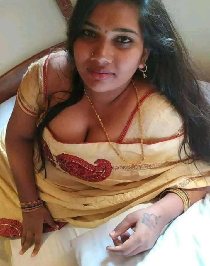 Desi Nude Pics