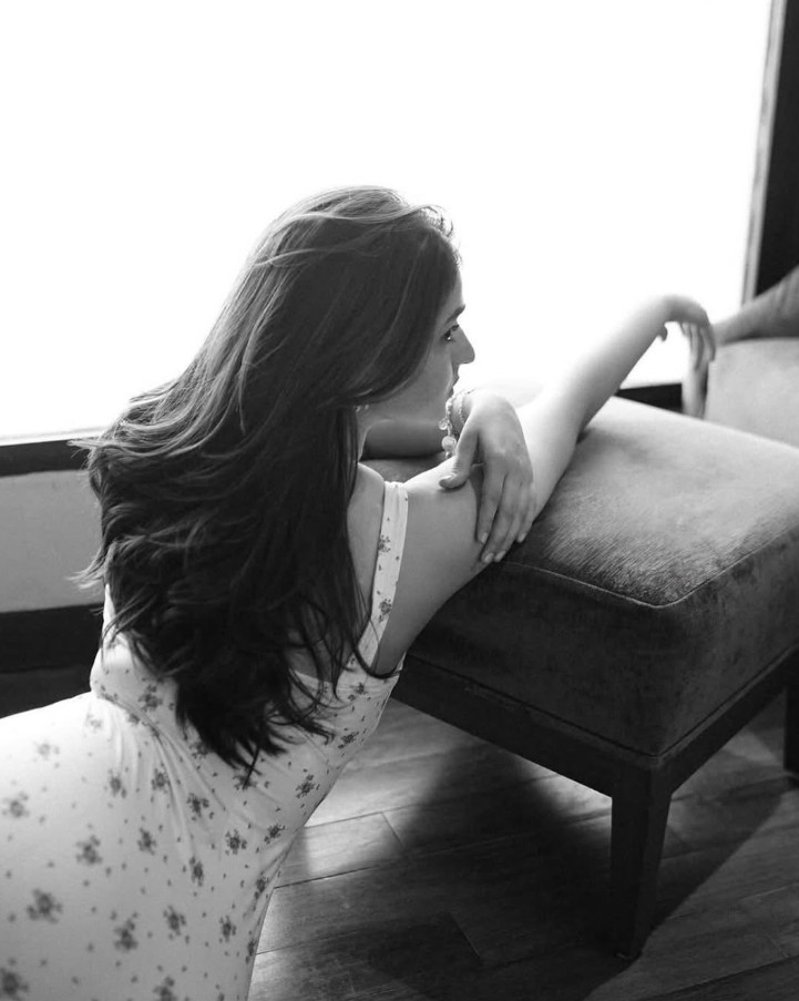 Ayesha Khan Hot Pics