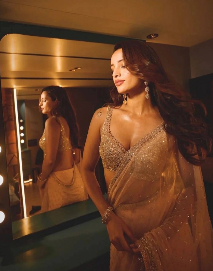 Tripti Dimri Hot Pics