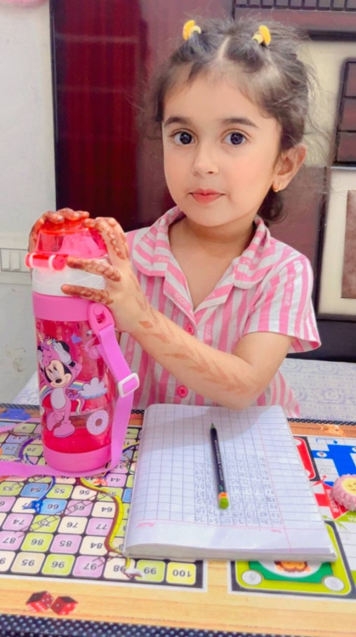 Whatsapp DP Cute baby girl