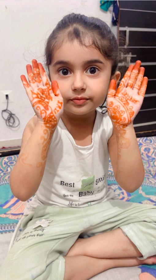 Whatsapp DP Cute baby girl