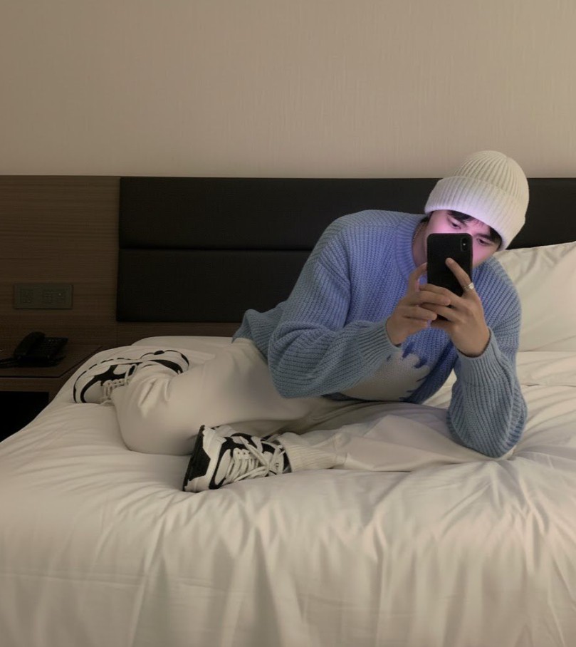 Hidden Face Boys Pic