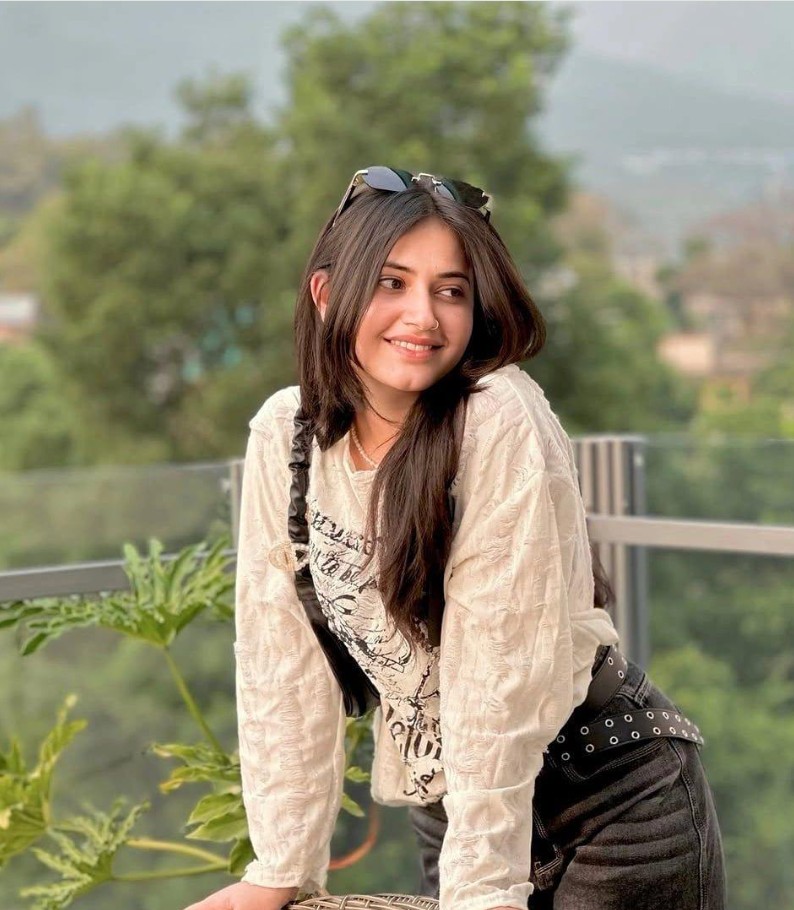 Real Simple Girl Images