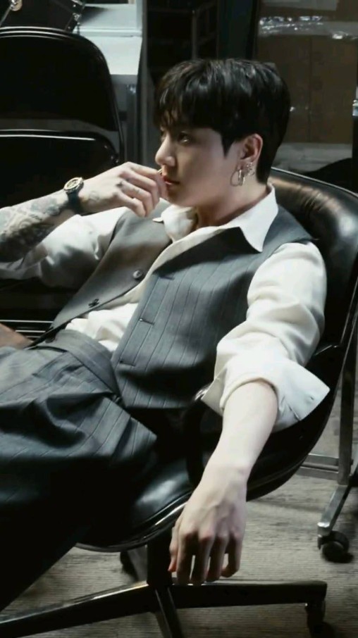 BTS V Cute Photos
