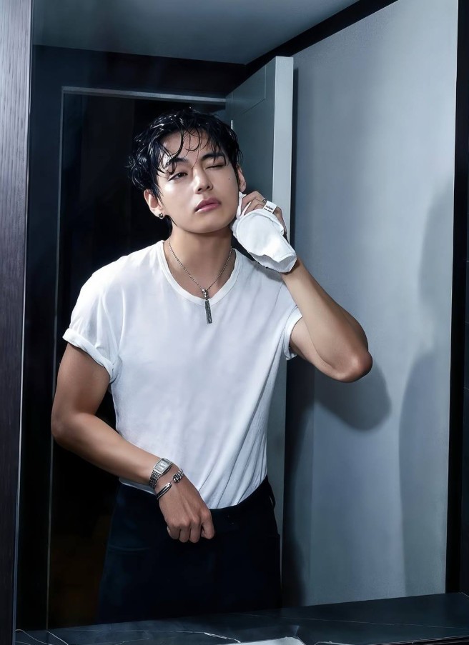 BTS V Cute Photos