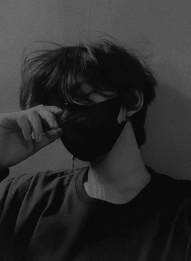 Hidden Face Boys Pic