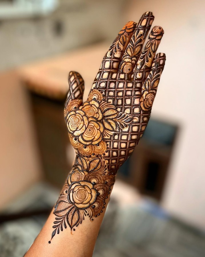Front Hand Mehndi Design