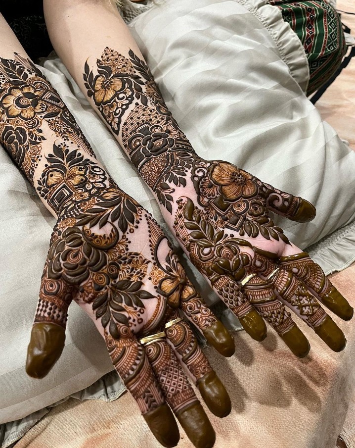 Front Hand Mehndi Design