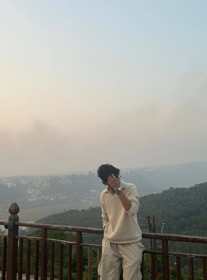 Hidden Face Boys Pic