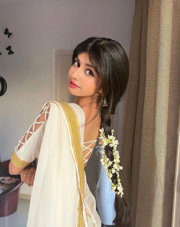 Real Simple Girl Images