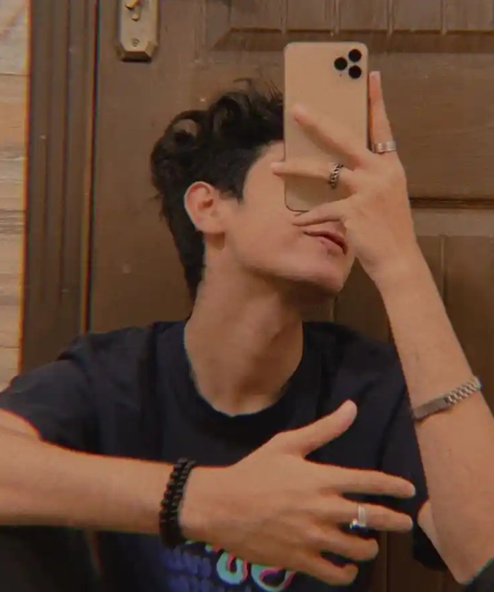 Hidden Face Boys Pic