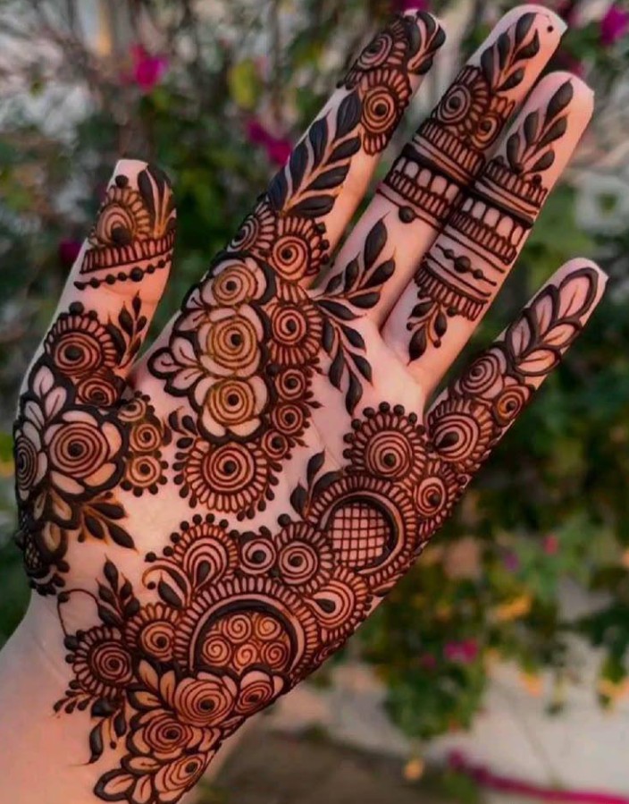 Front Hand Mehndi Design