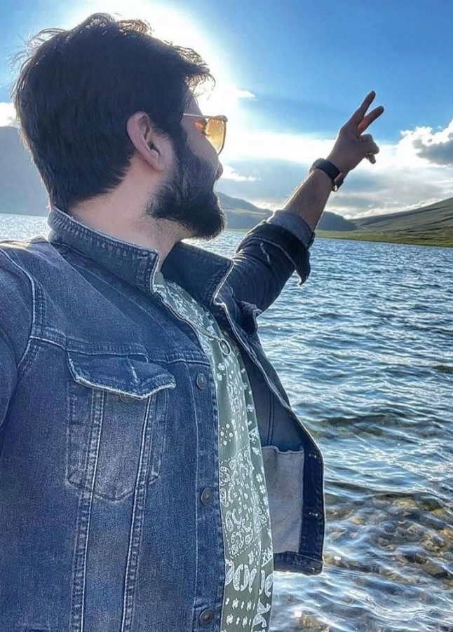 Hidden Face Boys Pic