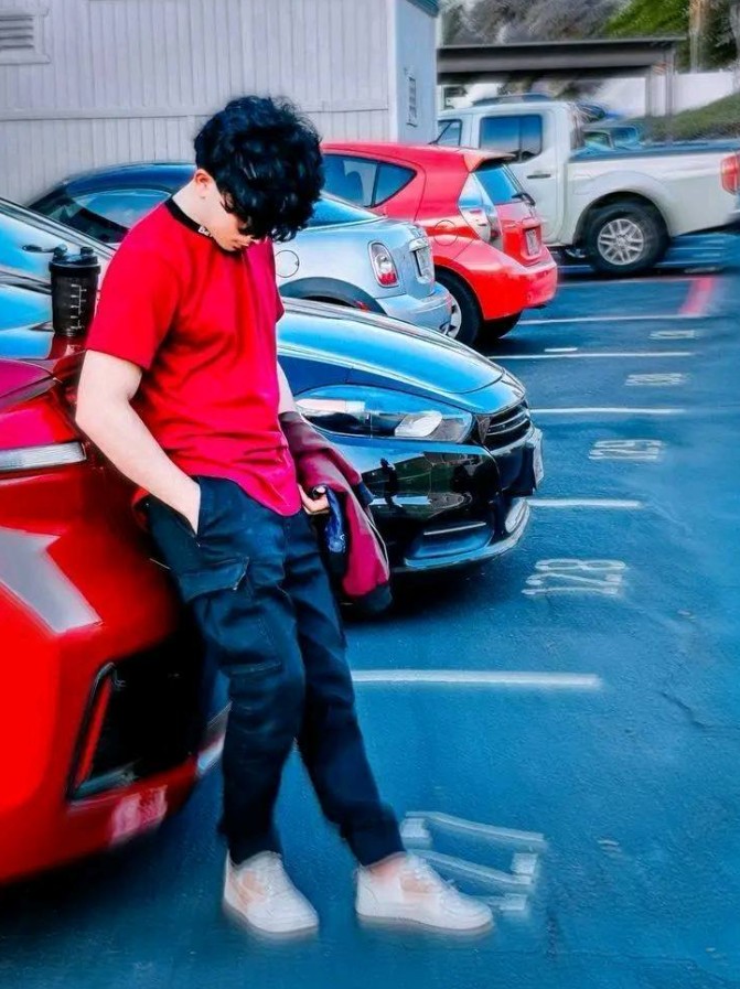 Hidden Face Boys Pic