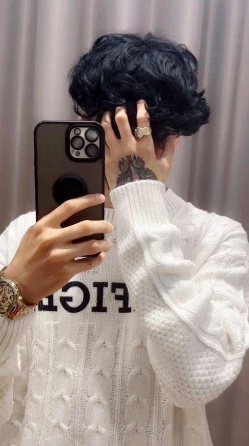 Hidden Face Boys Pic