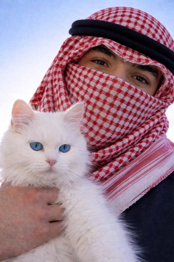 Hidden Face Boys Pic