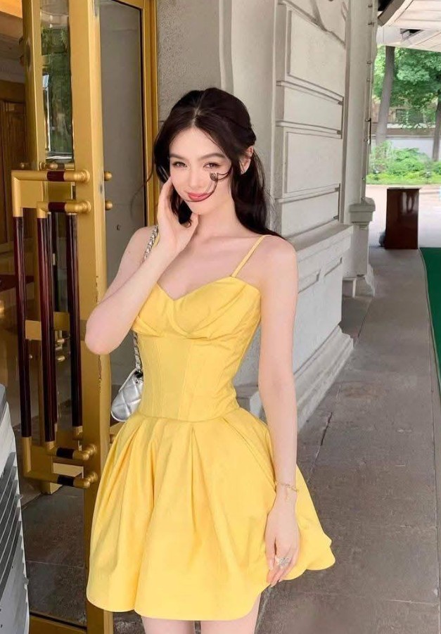 Real Simple Girl Images